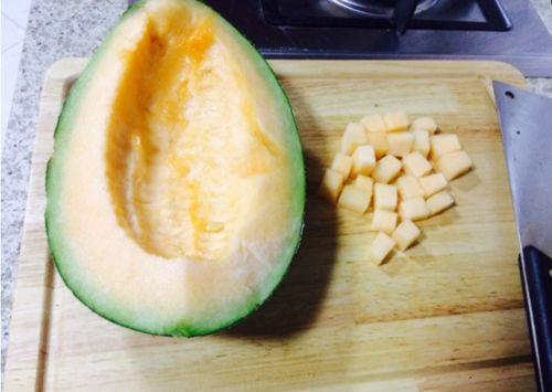 吃货吃哈密瓜视频,吃货眼中的甜蜜诱惑