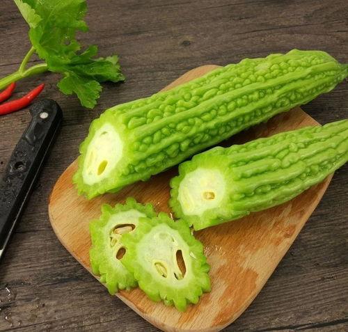 中国人吃蜜瓜视频,中国网友共享甜蜜时光