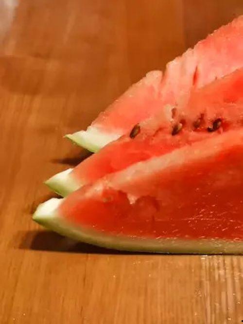 简单的吃瓜生活视频大全,跟随吃瓜大军，畅游生活短视频盛宴