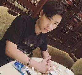 各主播吃瓜狂魔树叶视频,揭秘各大主播的瓜田奇遇
